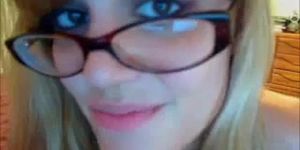 Blonde college in live webcamsex