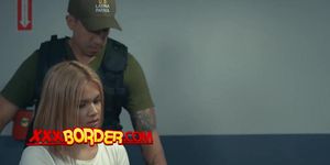 Latina without papers gets busted by two border policemen