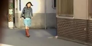 Gorgeous sexy Japanese gal getting involved in sharking adventure in the public
