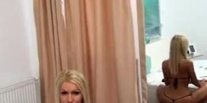Stunning Blonde Twerking Webcam Girl