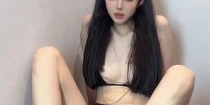 Cute Chinese girl Masturbation 2