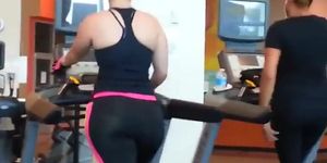 Pawg on Treadmill