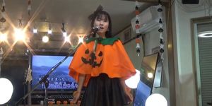 karaoke korean girl