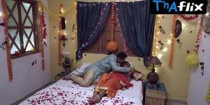 Muskaan Agarwal Butt,  Breasts Scene  in Charmsukh : Live Streaming