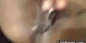 Ebony Webcam Chick Masturbates Up Close