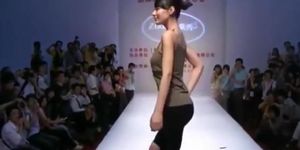 chinese model tits
