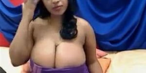 Huge boobs ebony cam girl titsjob live
