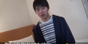 Japanese gay sprays jizz