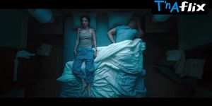 Kelsey Asbille Sexy Scene  in Don'T Move