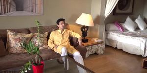 This Dussehra - Razia Bhabhi Fucks With Sooraj (Episode 1) 001