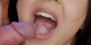 Hot girl swallow cum during photoshoot and before leaving