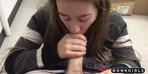 18 Year Old Girlfriend Swallows Massive Load