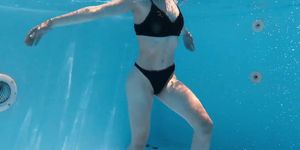 Fernanda Releve Underwater Gymnast Girl