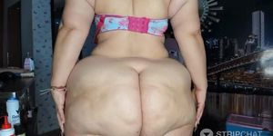 Bbw with a fat ass and cellulite winks her butthole at you waiting for your cum