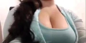 Cute Cam Girl With Her Boobs Out