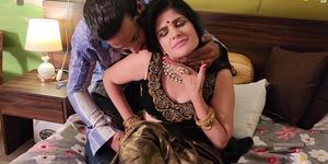 Indian Hot MILF Hook Up