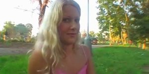 Amazing gorgeous girl sucking a big dick - video 12