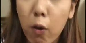 Real amateur japanese babe play with cum and gets bukkake in grou