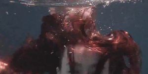 2013-08-01 Underwater romance