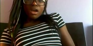 Ebony hottie playing with her pussy on cam