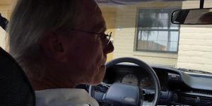 Amateur teen analized with grandpa cock