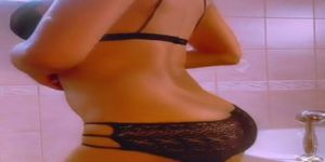 Lydiamygal Thai Ladyboy showing her uncut dick nice body - Tnaflix.com