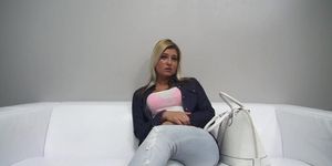Blonde Amateur Likes Sex