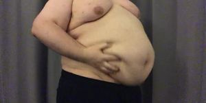 Chub plays with his big belly, huge moobs - Tnaflix.com