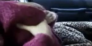 Chica masturbación en un taxi de Nueva York por snahbrandy