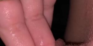 Wet fingering squirt pawg