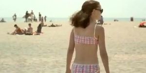 Natalie Portman Bikini Scene  in Anywhere But Here