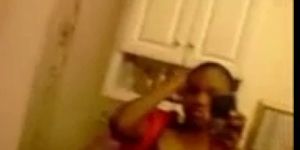 Very Horny Ebony 19 yo Teen shoews her body on webcam