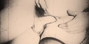 DELTAOFVENUS - Authentieke antieke porno uit de jaren 40 - Blondie wordt geneukt