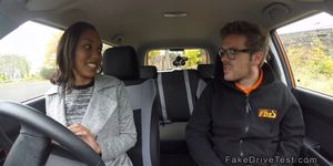 Fake driving instructor bangs ebony babe