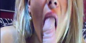 watch this sexy blonde sucking on a dildo(6).flv