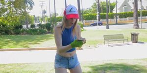 Dolly Leigh fucked doggystyle by Richies big pokemon
