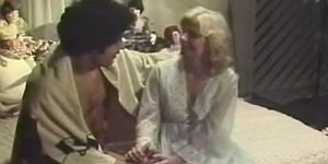 Film complet, Skin Flicks 1974 classique vintage (Sharon Mitchell, Beth Anna, Jill Monroe)