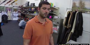Dude enjoys gay bareback in the shop