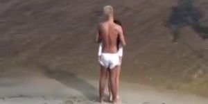 Beach Couple Screw  Hidcams