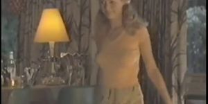 Heather Graham nude scene - video 1