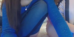 Teenage brunette babe fingering herself on web cam