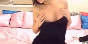sexy girl playing with her boobs and pussy(1).flv