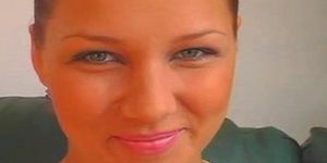 Die junge schüchterne Teen Melissa Mandlikova macht zum ersten Mal Pornos