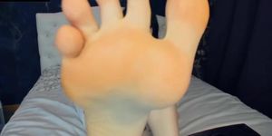 hot ts girl sexy soles