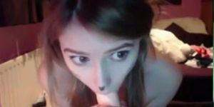Flaquta En La Webcam Se Masturba Analmente