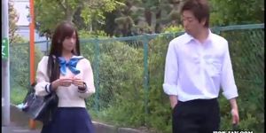 Japanese Girls masturbated with beautifull massage girl at park.avi