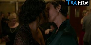 Sarita Choudhury Lesbian Scene  in Jessica Jones (Alena H, Desyra Noir)