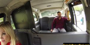 Bigboobed cabbie doggystyle pounded in taxi