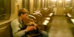 chupada en el metro - video 1