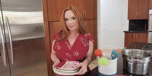 Crazy redhead MILF stepmom dropped down on her knees (Summer Hart)